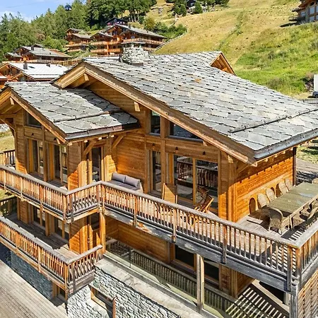Des Etoiles, Veritable Ski-in Ski-out فييسوناز